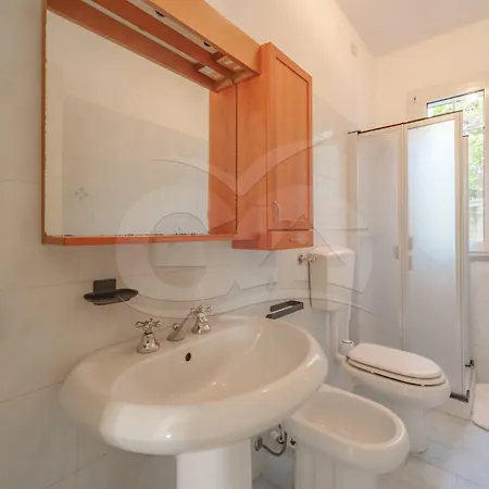 Konukevi La Palazzina Nel - Goelba Casa Alzi