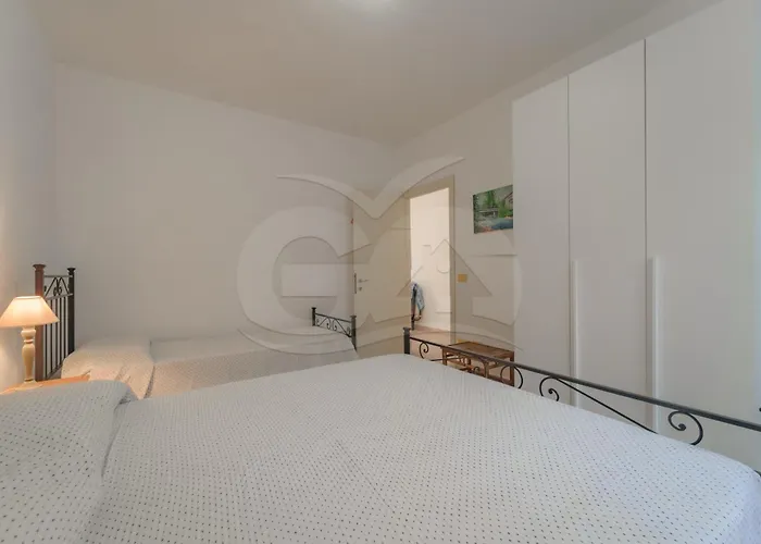 Гостевой дом La Palazzina Nel - Goelba 3*